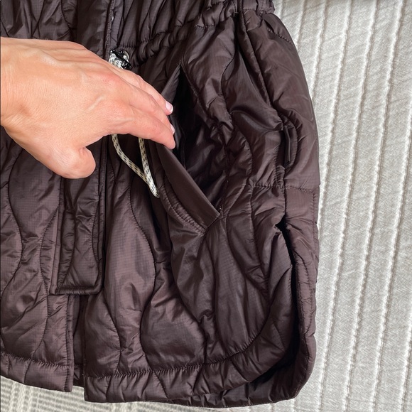 VARLEY Quilted Hooded Jacket - Picture 9 of 15